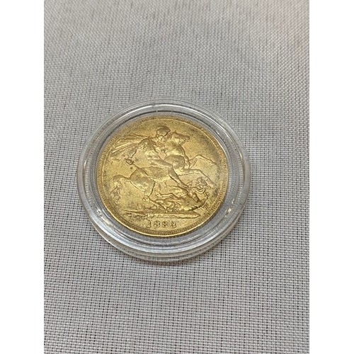 243 - A gold sovereign dated 1883