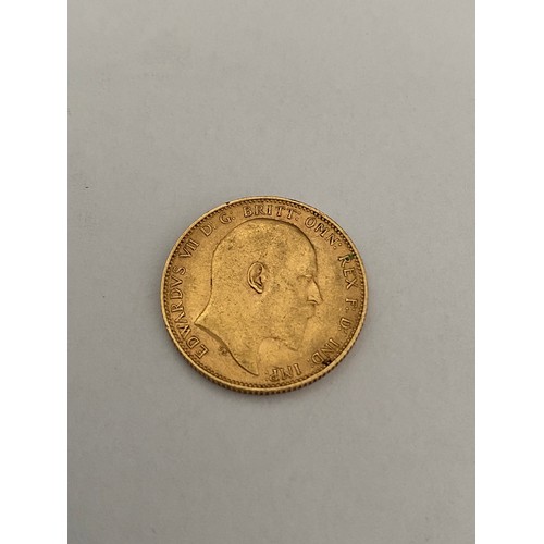 267 - A gold sovereign dated 1902