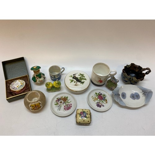 112 - A Basil Matthews model of two frogs on toadstools, a Wedgwood Cunard mug for Queen Victoria, boxed, ... 