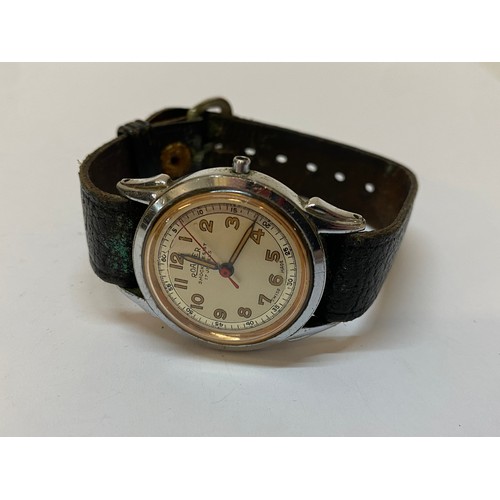 197 - A Roamer wristwatch in a stainless steel case, on a black leather strap