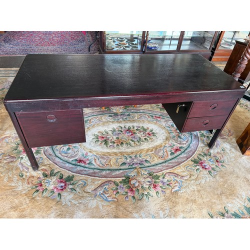Lot 76        