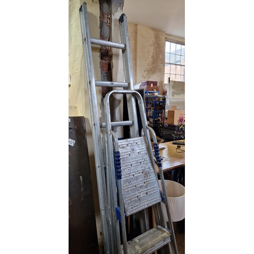 416 - Aluminium ladder and steps