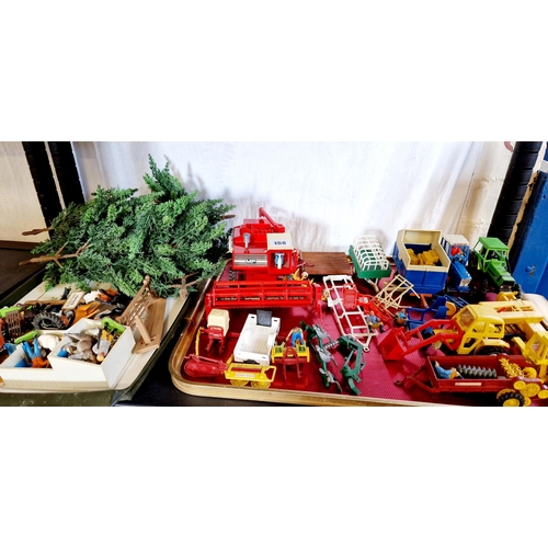 158 - Qty of loose Britains and other farm toys incl. MF760 combine harvester, Deutz and Ford tractors, va... 