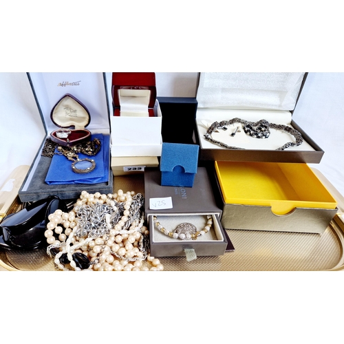 233 - Qty of costume jewellery incl. Emozioni Hot Diamonds bangle; Goldsmiths Monet necklace; simulated pe... 