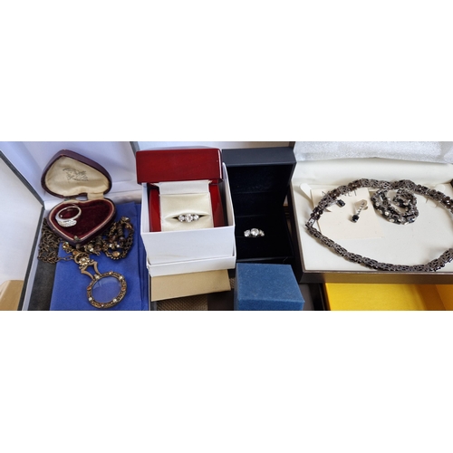 233 - Qty of costume jewellery incl. Emozioni Hot Diamonds bangle; Goldsmiths Monet necklace; simulated pe... 