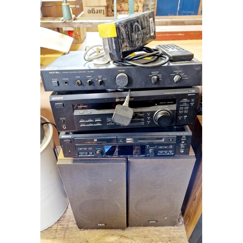 259 - Three hi-fi separates, Rotel RC-850 amp; Sony STR DE245 Control Center; Sony MXD-D4 CD and Minidisc ... 