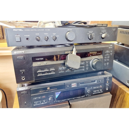 259 - Three hi-fi separates, Rotel RC-850 amp; Sony STR DE245 Control Center; Sony MXD-D4 CD and Minidisc ... 