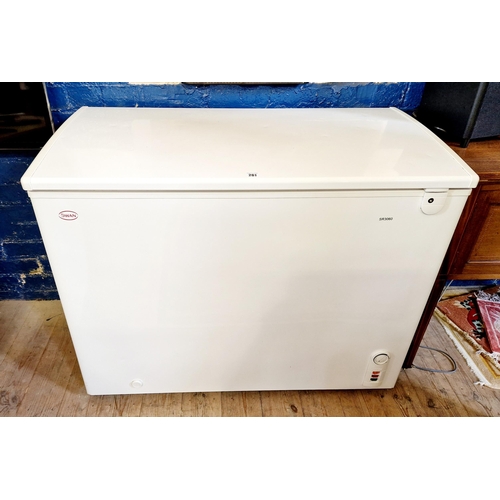 261 - Swan SR3060 chest freezer