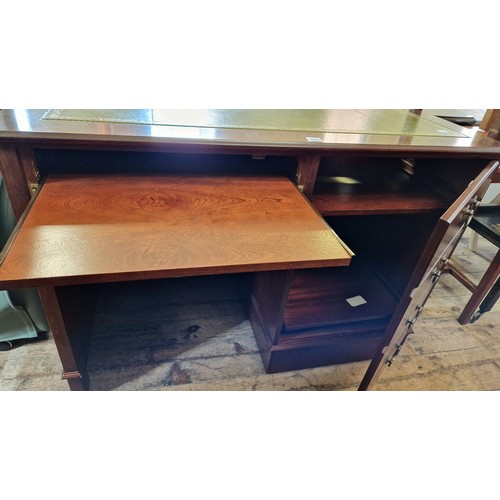 366 - Mahogany effect computer desk with leatherette top