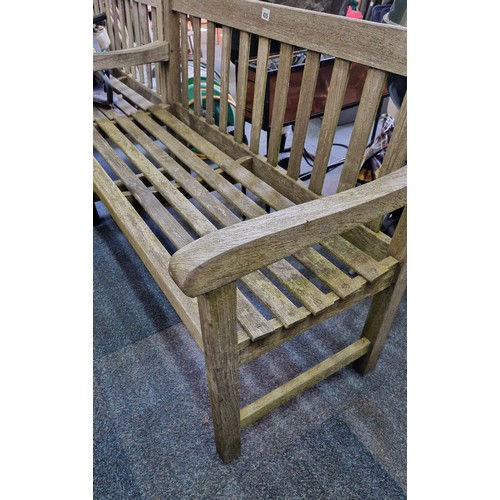 425 - Wooden garden bench