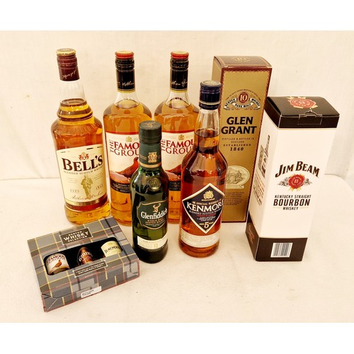 134 - Ten bottles of Scottish malt and blended whisky, miniatures and Jim Beam bourbon