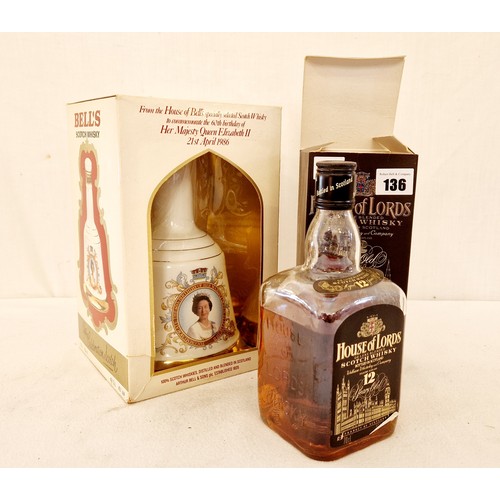 136 - 1986 QEII Wade whisky bell and boxed House of Lords Scotch whisky
