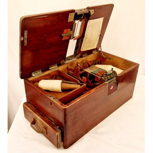 172 - O'Brien's Patent self closing till, in mahogany case with ivorine label and working interior