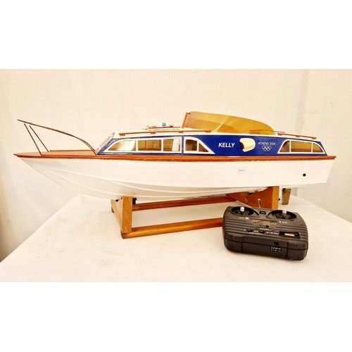 176 - Techniplus remote control model cruiser