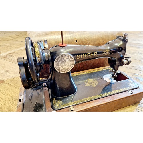 193 - Singer vintage cased sewing machine