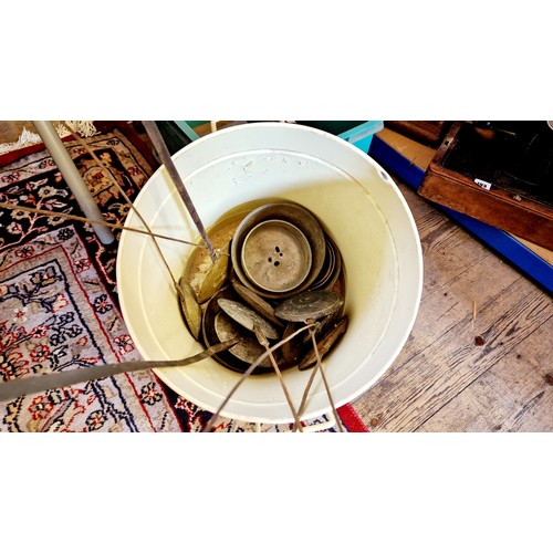 200 - Modern enamelled tin of longcase clock pendulums