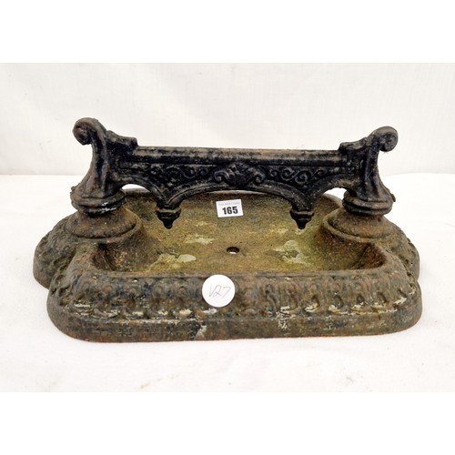 165 - Victorian cast iron boot scraper