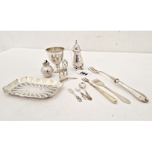 264 - A qty of silver table and flatware etc including a Birmingham 1933 pepperette; Birmingham 1962 egg c... 