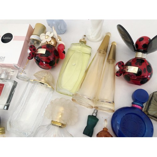 134 - Various perfume and perfume bottles