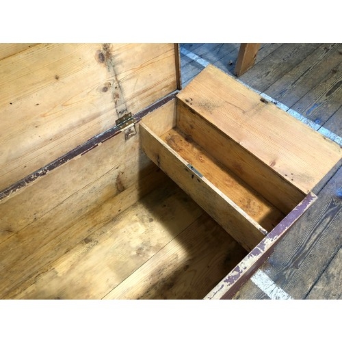 311 - Pine blanket box with internal candle box