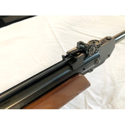 175 - Gammo .177 air rifle with 20 shot spring loaded tube, in working order