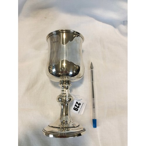 229 - A London 1882 silver goblet, with knop support on circular spread base, c. 6.54 oz