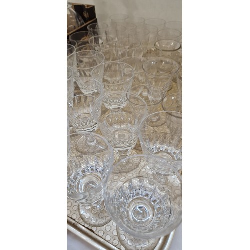 33 - Large qty of glassware incl. decanters, bowls and various stemmed glasses