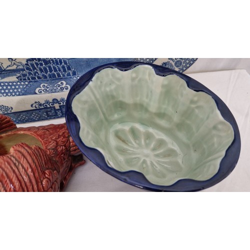 44 - Blue and white jelly mould, meat plate etc