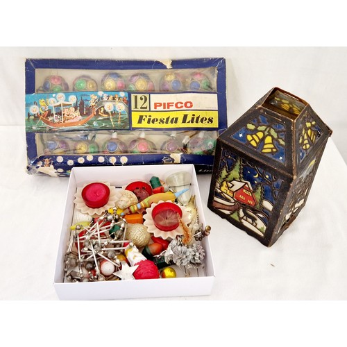 89 - Various vintage Christmas decorations