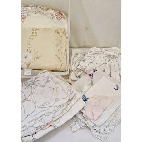 96 - Qty embroidered and lace table linen