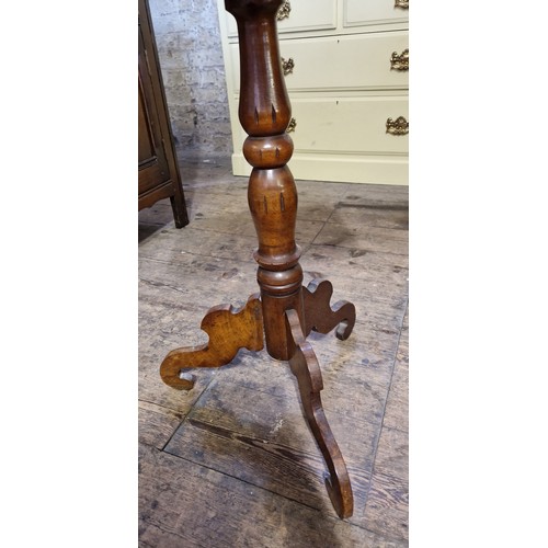 314 - Late Victorian mahogany rectangular occasional table to turned support and shaped feet