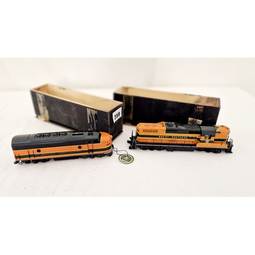 259 - 2 boxed vintage Tenshodo HO gauge diesel locomotives