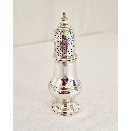 164 - A London 1762 silver sugar caster on circular pedestal base c. 13cm tall and 2.65 ozs