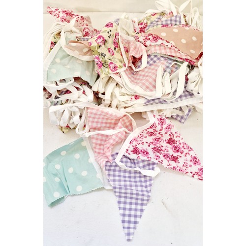 122 - Box of fabric pattern bunting approx. 100 metres