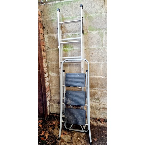 16 - 2 sets of aluminium step ladders