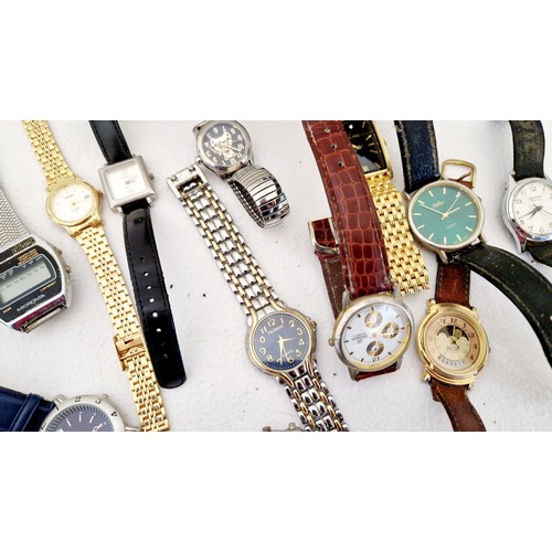 308 - Quantity of ladies and gents quartz wristwatches