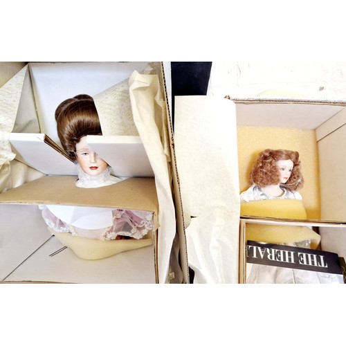 334 - 5 boxed Franklin Heirloom dolls (as new)