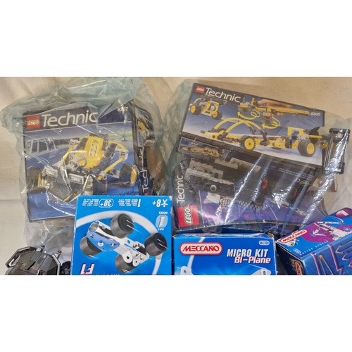 343 - Various Lego Technic and Meccano kits