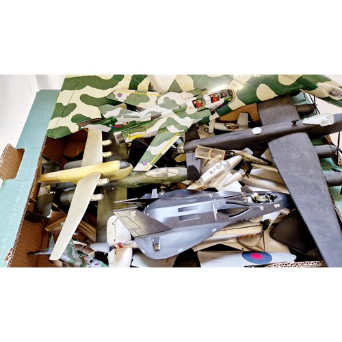 350 - Quantity of die cast and plastic model aircraft