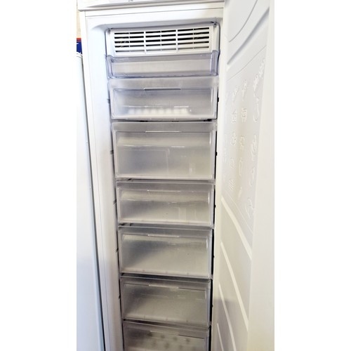 376 - Hotpoint Future FZS175 larder freezer