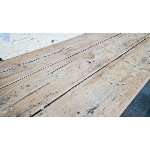 400 - Victorian pine rectangular three plank-top country table