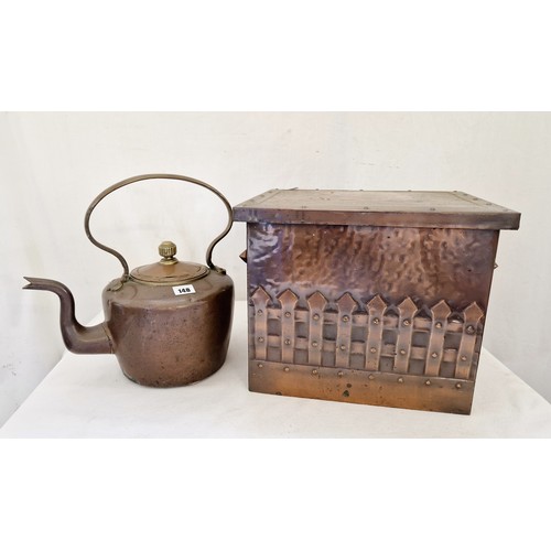 148 - Victorian copper kettle and early 20th coal box with tin liner