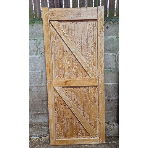 546 - Pine plank door