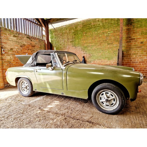 605 - MG Midget, green Reg PVH 606P and various boxes of accessories. MOT exempt