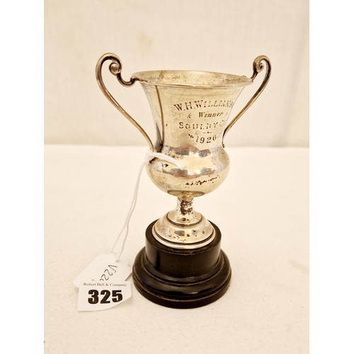 325 - A London 1926 silver trophy cup on plinth, inscribed W.H. Williamson Winner Soulby Cup 1926 c, 1.72o... 