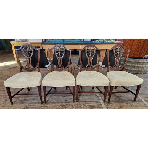 415 - Set of four mahogany Hepplewhite style pierced back dining chairs