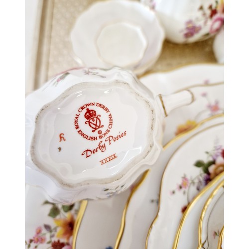 74 - Quantity of Royal Crown Derby Poses teaware