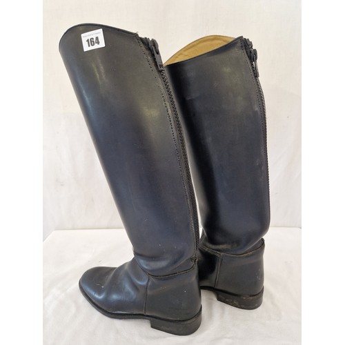 164 - Pair of Carvela leather riding boots size 7.5