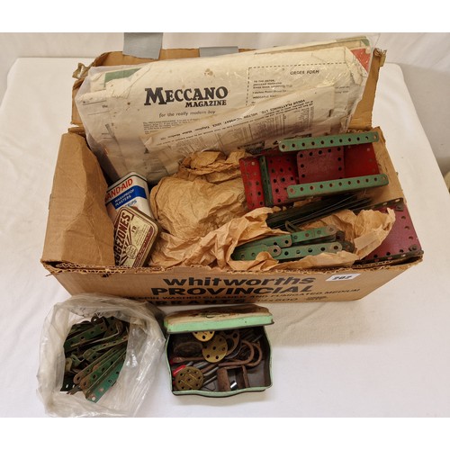 202 - Quantity of loose vintage Meccano