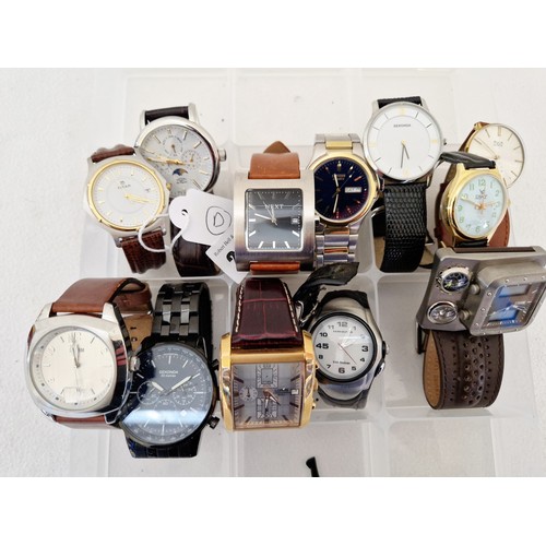 238 - A selection of twelve gents wristwatches including Sekonda